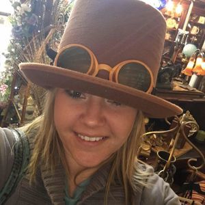 Meet your Posher, Diana